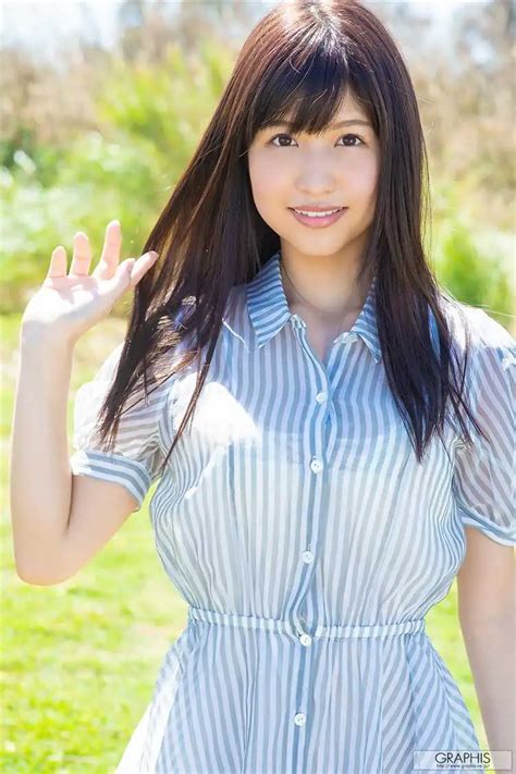 Momo Sakura 桜空もも Biography Age Height Figure And Net Worth