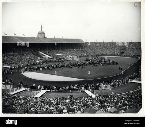 May 23 1954 120000 Pack Wembley For Billy Grahamss Final Meeting