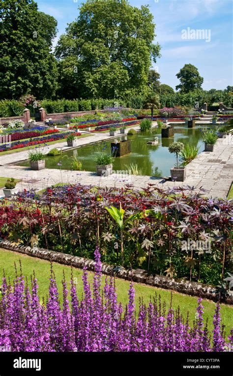 The Sunken Garden Kensington Palace Kensington Gardens London Stock