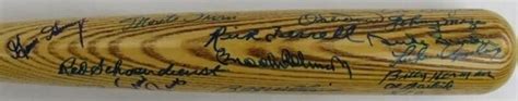 Mlb Hall Of Famers Rawlings Adirondack Baseball Bat Signed By With