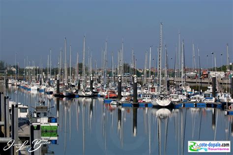 Bassin De Plaisance De Calais