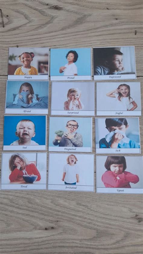 Flash cards feelings Cartes nomenclature émotions anglais Montessori