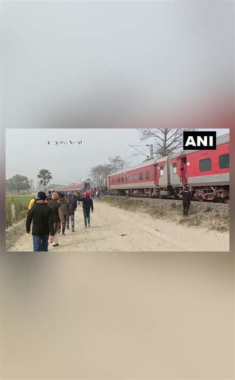 5 Bogies Of Satyagrah Express Detach From Engine In Bihar