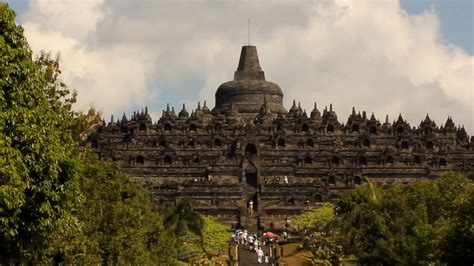 Libur Lebaran Jam Operasional Candi Borobudur Bertambah Satu Jam Buka