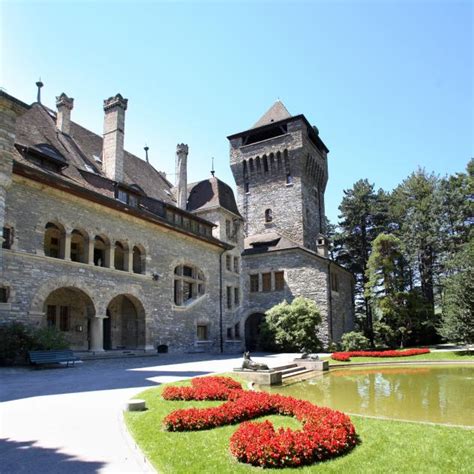 Schloss Mercier Sierre Tourisme Wallis Schweiz