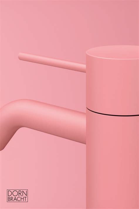 Découvrez ce robinet rose au showroom David B Fancy bathroom Faucet