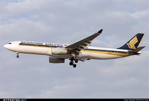 V Stf Airbus A Singapore Airlines Sebastian Sowa Jetphotos