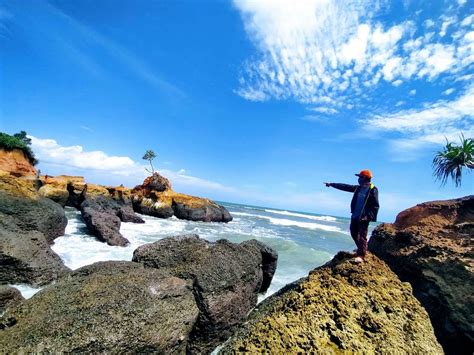 Id Eksotis Pantai Di Bengkulu Serupa Tanah Lot Bali