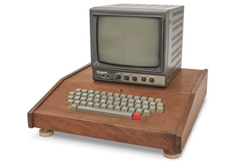 1976 Wooden Apple 1 Computer Sells For 400k At Auction