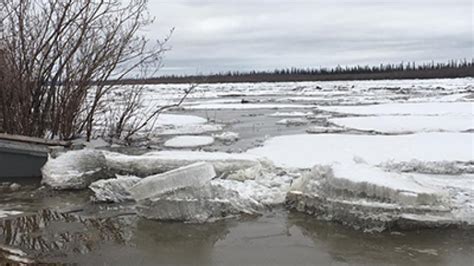 Climate change: Arctic coastlines eroding up to 40 m yearly