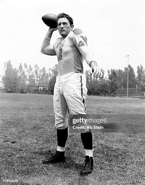 40 Cleveland Rams Bob Waterfield Stock Photos High Res Pictures And