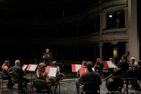 La Orquesta Estable Presenta Junto Al Coro Y Solistas Invitados El