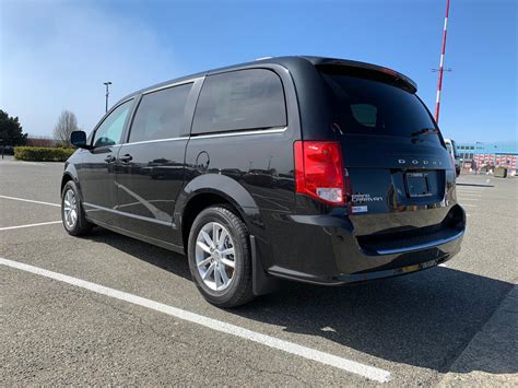 New 2019 Dodge Grand Caravan Sxt Premium Plus Minivanpassenger Van In Victoria 9cv99540