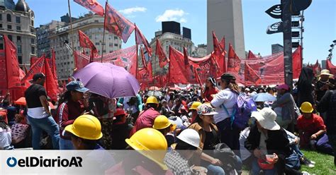 Unidad Piquetera Se Moviliza A Los Ministerios De Desarrollo Social Y