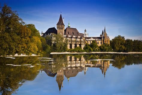 Beautiful Attractions and Landmarks Along The Danube River