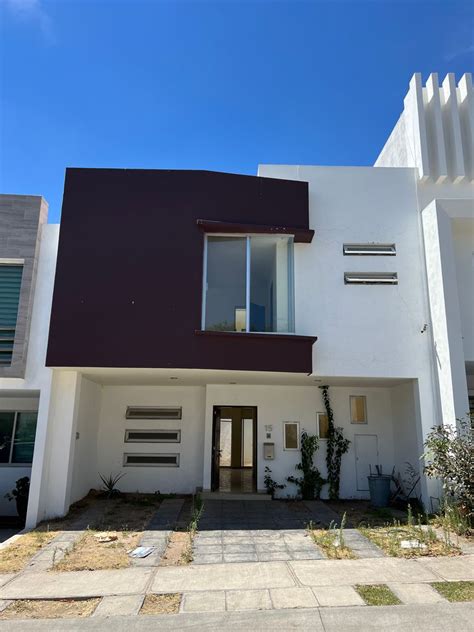 Casa En Venta En Av La Cima Fraccionamiento La Cima Zapopan