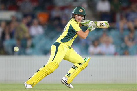 Alyssa Healy cricket: Why our daughters should follow her on Instagram.