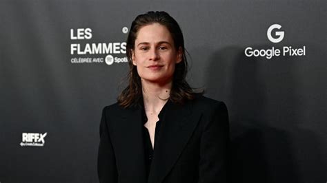 Christine And The Queens Pourquoi Le Chanteur Annule T Il Tous Ses