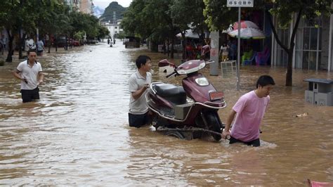 Inondation Chine Au Moins Morts Dans Des Inondations En Chine