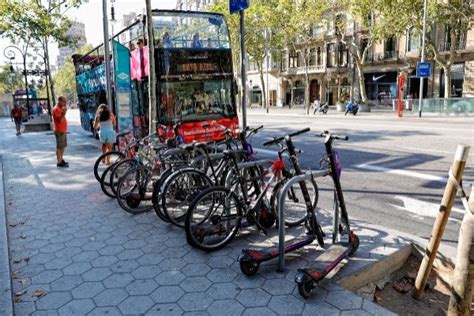 La Fiscal A De Barcelona Urge A Una Regulaci N De Los Patinetes