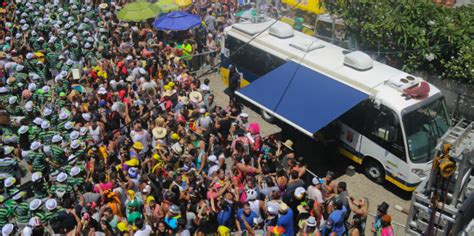 Guarda Municipal de Olinda monitora câmeras o Carnaval Prefeitura