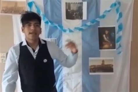 Video Alumnos Del Bachillerato Perito Moreno Conmemoraron Desde Sus