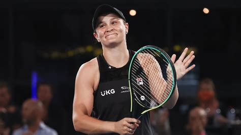 Australian Open 2022 - Ash Barty is a world No. 1, but a decidedly ...