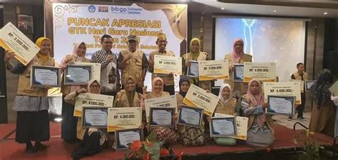 Tenaga Kependidikan SMKN 3 Soppeng Juara 1 Pada Puncak Apresiasi GTK