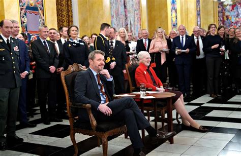 La reine Margrethe II organise un apéro de Noël pour remercier les