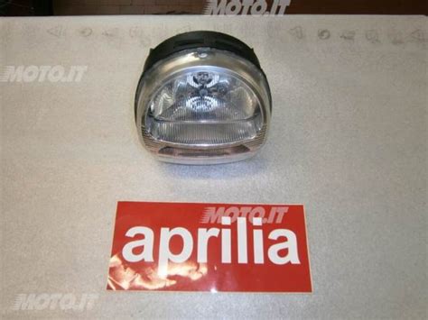 Vendo FARO ANTERIORE Aprilia FARO SCARABEO 250 300 400 500 LIGHT