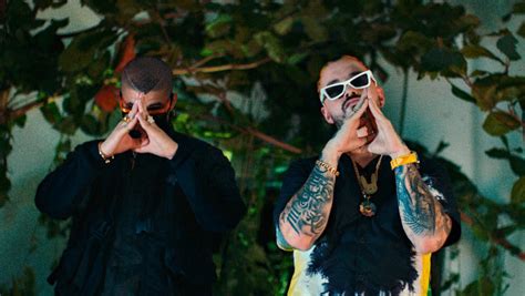 Bad Bunny And J Balvin Surprise Fans With Joint Album Oasis Iheart