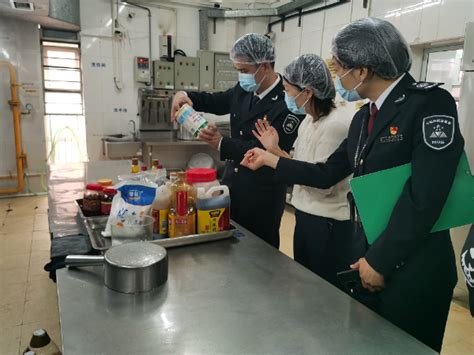 深圳市市场监管局龙岗局龙城所全力护航开学季师生食品安全 部门动态