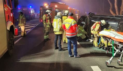 Zwei Tote Bei Horror Unfall Bei Karlsruhe Offenbar Verbotenes Autorennen