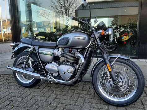 Te Koop Triumph Bonneville T Goldline Gold Bikenet