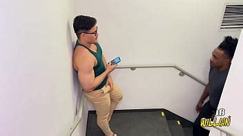 La seguridad nos pilló sin usar las escaleras de emergencia XVIDEOS