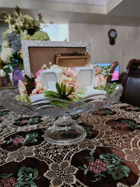 Gubahan Hantaran Perkahwinan Bekas Cincin Bersama Gelang Atau Rantai