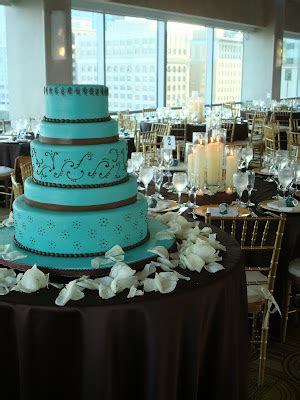 Sweet Grace Cake Designs The Wedding Cake Looks Stunning At The