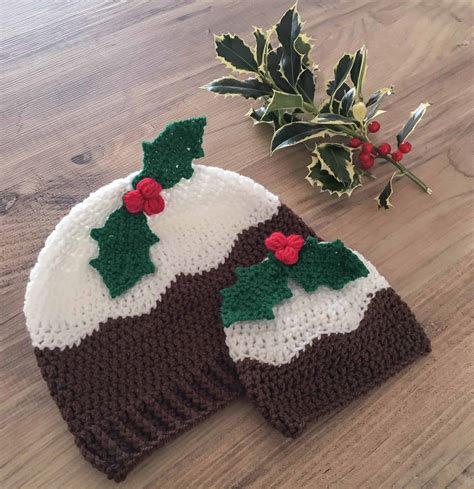 Doras Crochet Christmas Pudding Beanie Hat With Holly Berries Free