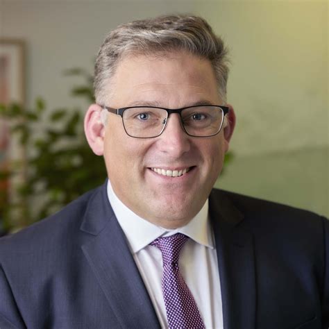 Workers are reacting to the latest average ceo salary report 36