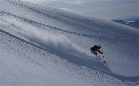 3-day Big Mountain Ski Tour in Mt Tateyama. 3-day trip. JMGA leader