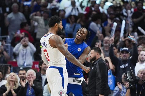 NBA Paul George Leads Late Revival Clippers Beat Cavaliers