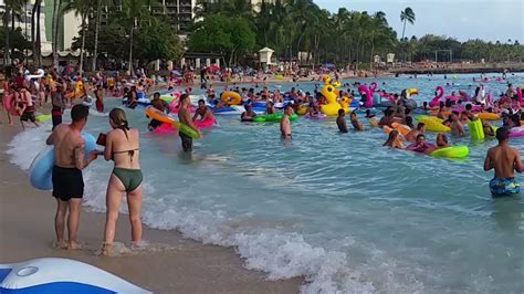 Huge Pool Float Party For Spring Break 2017 At Waikiki Beach Oahu