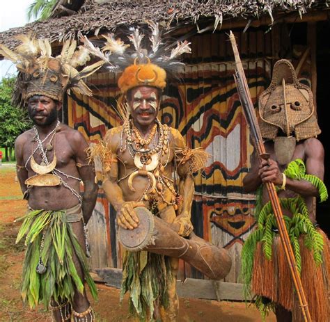 Papua Neuguinea Aus Kannibalen Und Kopfj Gern Wurden Fischer Welt