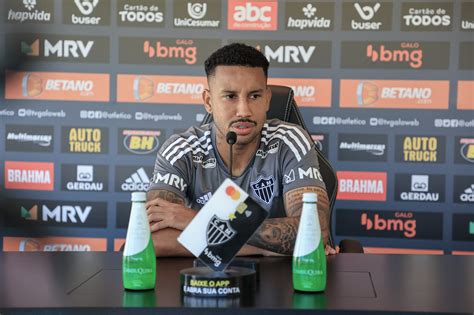 Meia Do Galo Surpreende E Abre O Jogo Sobre Frustra O No Time Portal