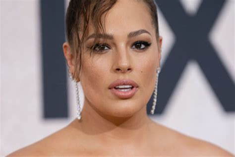 ‘my Bootys Out Model Ashley Graham Shares Nude Photo On Instagram The Independent