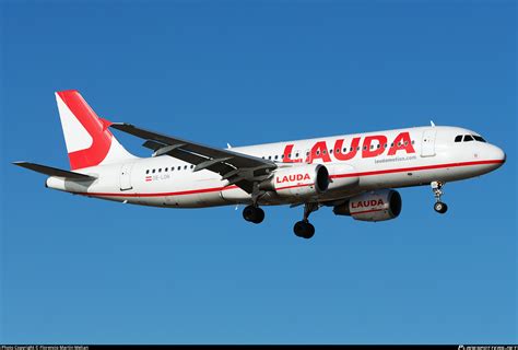 OE LON LaudaMotion Airbus A320 214 Photo By Florencio Martin Melian