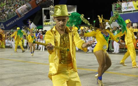 FOTOS Veja Imagens Do Desfile Das Escolas De Samba No AM Fotos Em