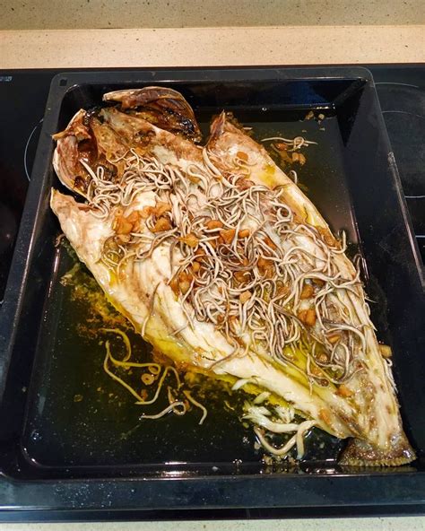 Corvina Al Horno Con Gulas Corvina Al Horno Recetas De Mariscos Y