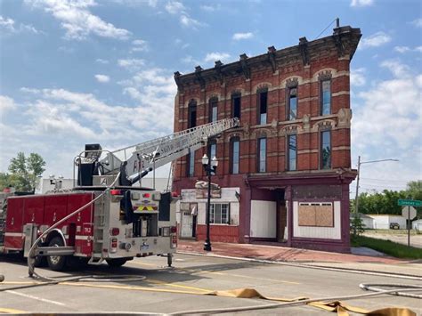 Crews Battle Fire At Three Story Vacant Building In Downtown Saginaw