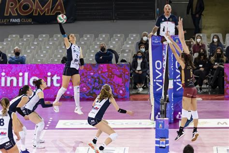 La Reale Mutua Fenera Chieri Scivola A Roma Lega Pallavolo